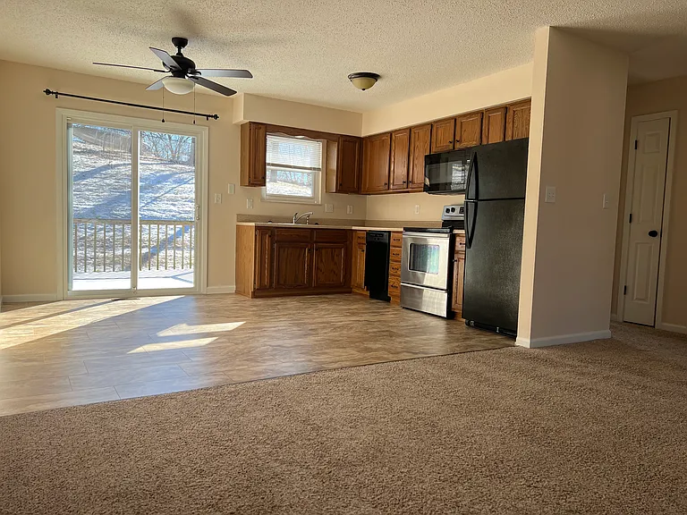 1108 N Keebler Ave — Photo 8