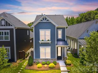 2015 Claybrook Ln, Denver, NC 28037