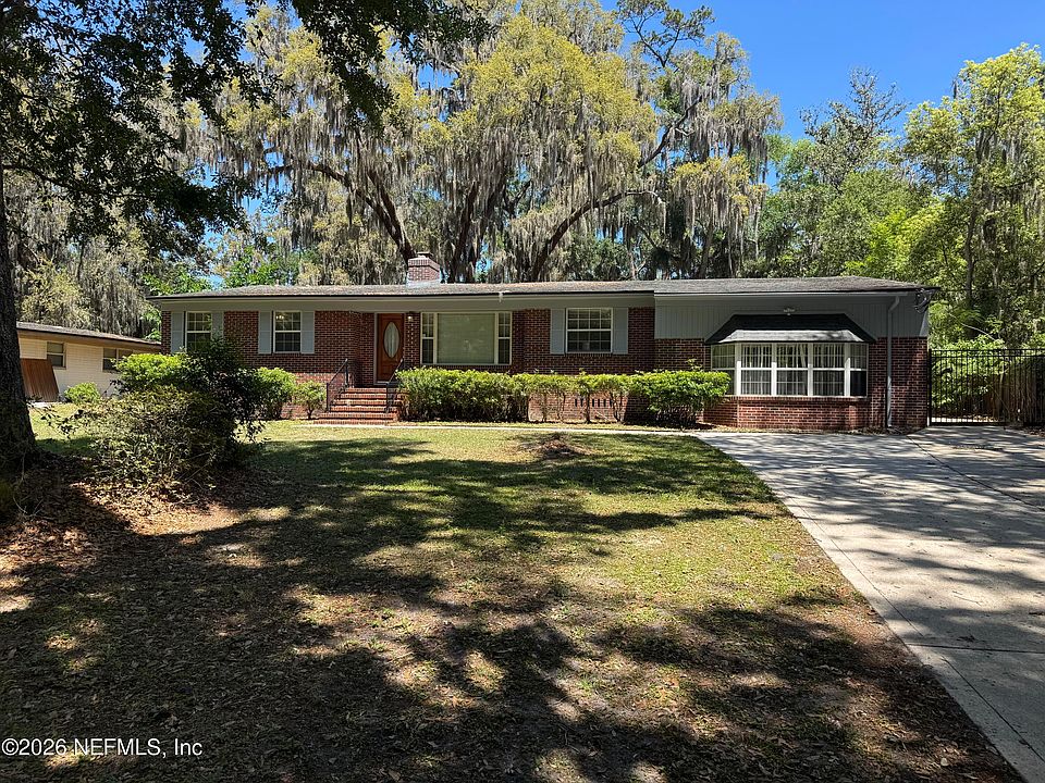 1st image of 2659 HOLLY POINT Road W