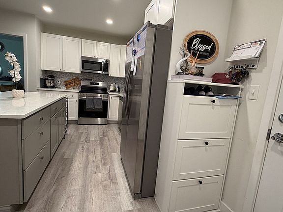 2nd image of 652 Merrimack St #203