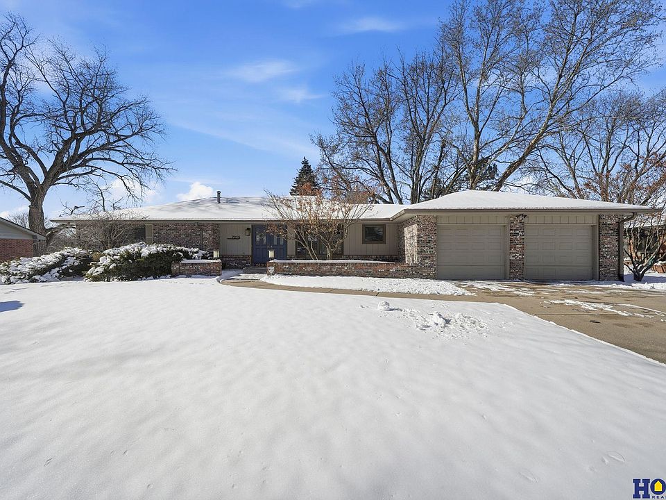 1st image of 7215 S Hampton Rd