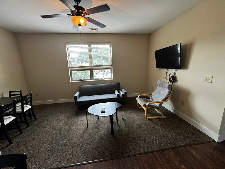 Friendly Apartments Co Living — Photo 21