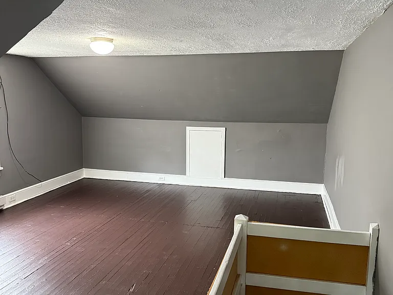 28 N 7th Ave — Photo 3