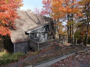 1492 S Baden Dr, Gatlinburg, TN 37738