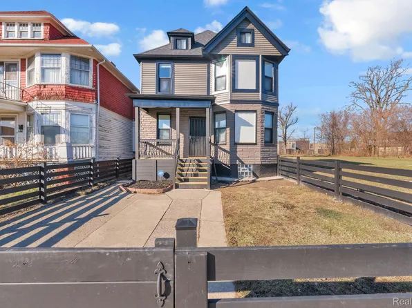 2575 Harding St, Detroit, MI 48214