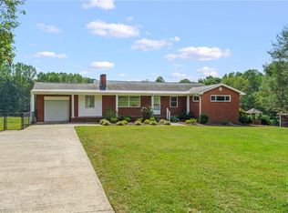 2548 E Old Us Highway 421, Yadkinville, NC 27055