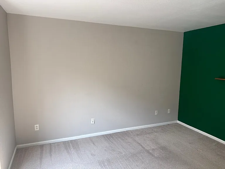 3264 E 139th Ave — Photo 13
