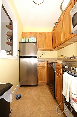 Sold by Bellmarc Realty | media 18