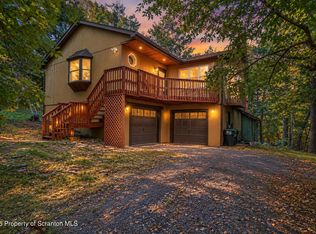 3132 Bear Rd, Bushkill, PA 18324