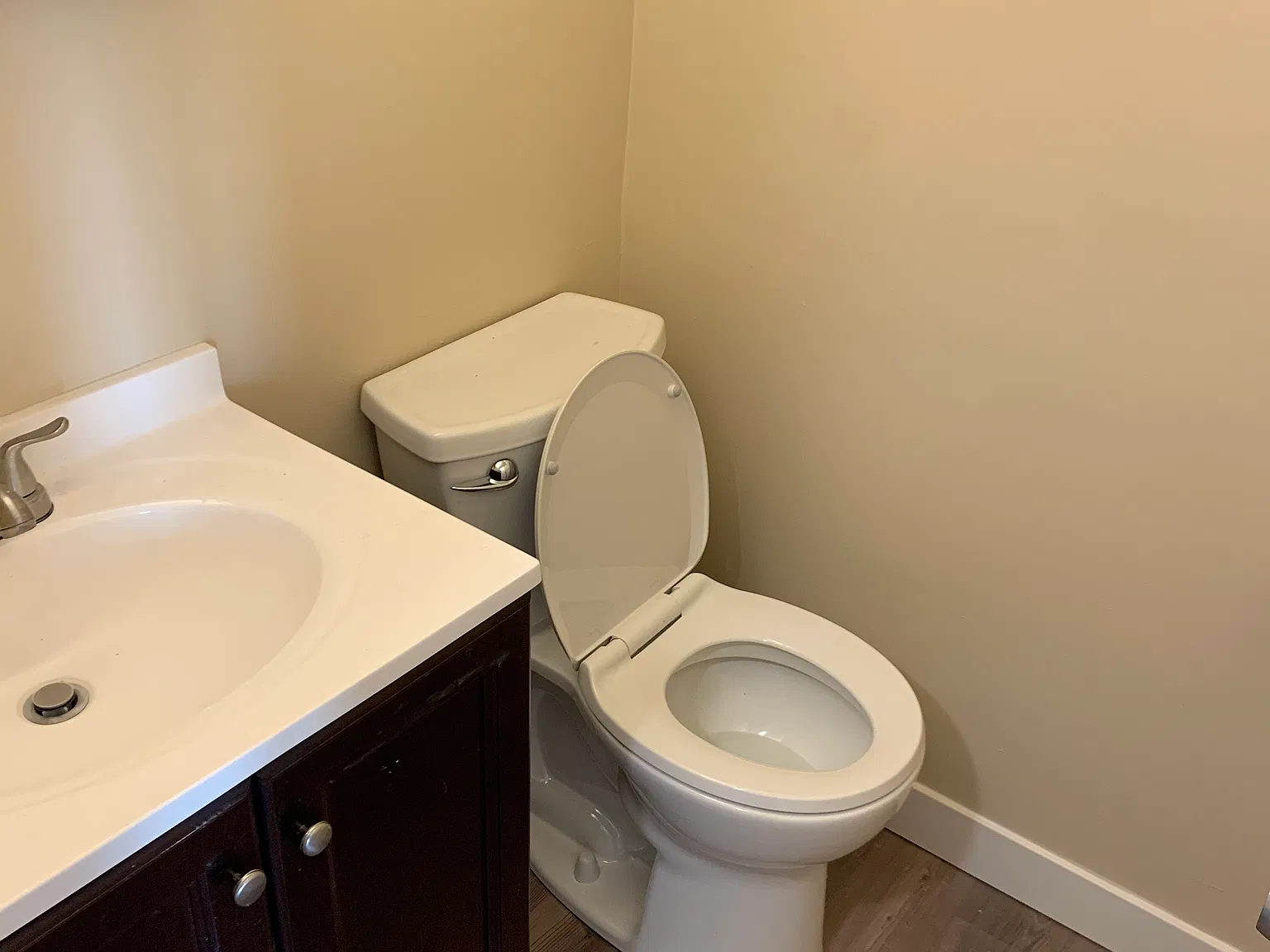1200 Robbins Run Ct — Photo 4