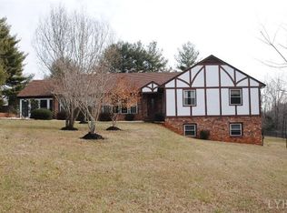120 Saint Johns Dr, Lynchburg, VA 24503