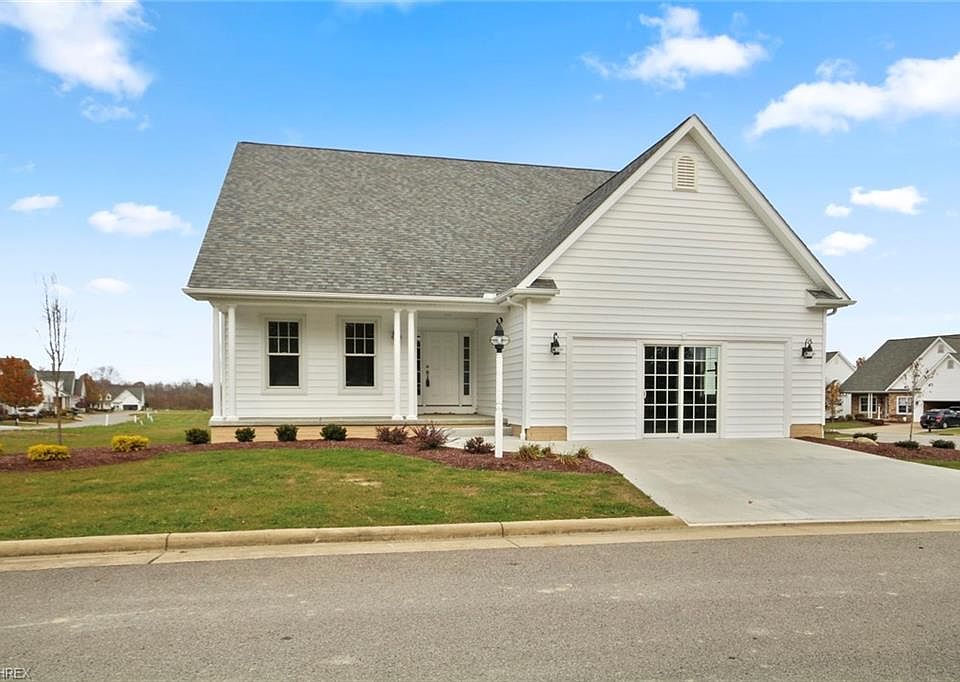 1st image of 241 Saybrook Dr #32