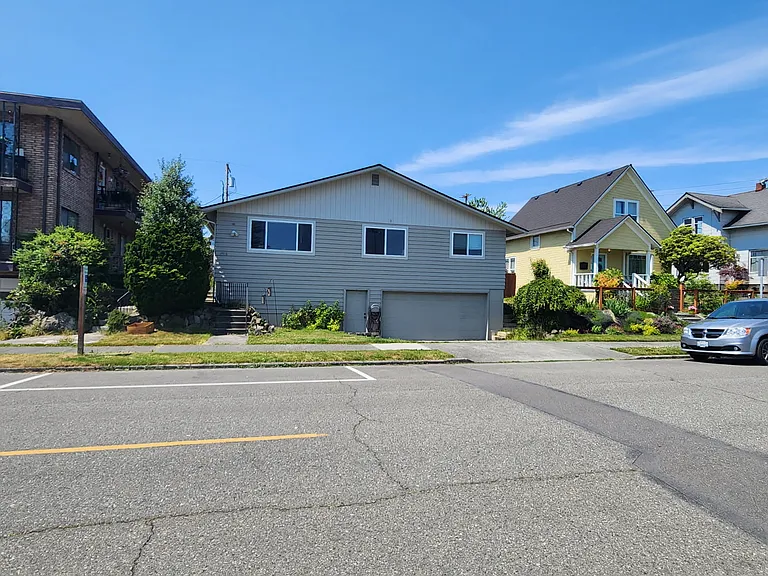2516 Rockefeller Ave #1 — Photo 31