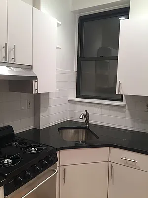 Rented by Metropolis Real Estate of Manhattan | media 1