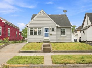 2112 Pine St, La Crosse, WI 54601