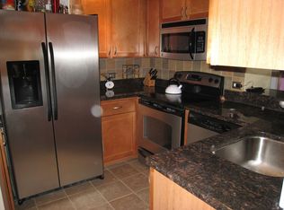 2909 N Sheridan Rd APT 702, Chicago, IL