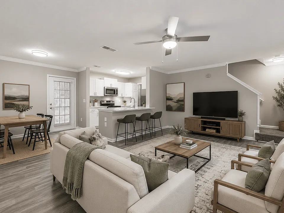 Alexander Crossing Apartments & Townhomes