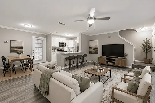 Alexander Crossing Apartments & Townhomes Photo 1