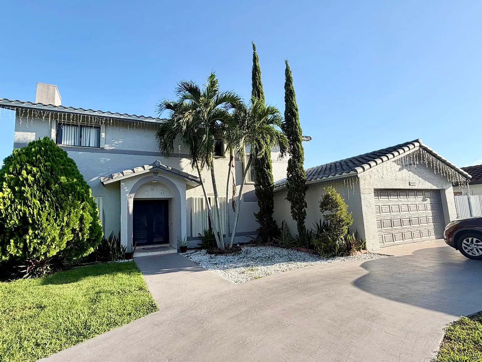 5 bed, 2.5 bath, $3,700 — Photo 3