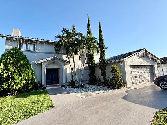 3rd image of 14011 SW 156th Ter