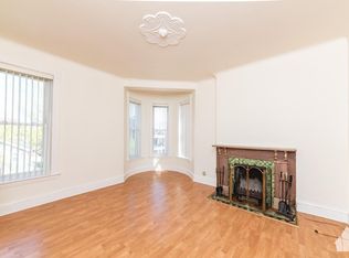 3300 N Racine Ave #1F, Chicago, IL 60657