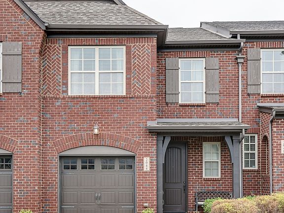 3rd image of 2044 Bungalow Dr