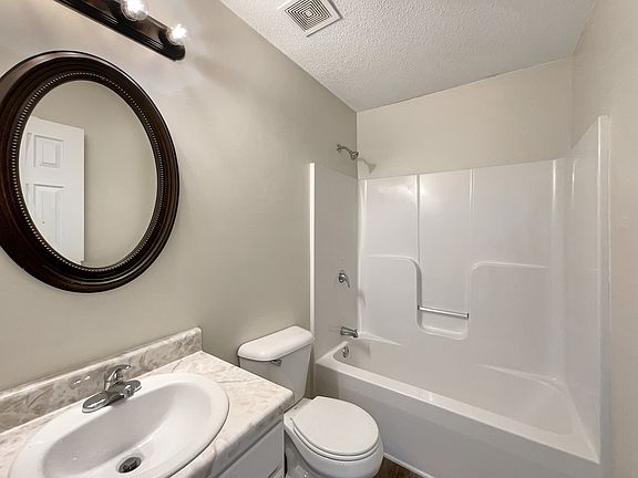 5th image of 411 Faulkner Dr