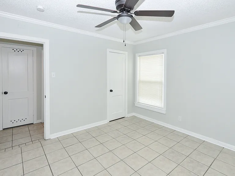901 Kern Rd #903 — Photo 6