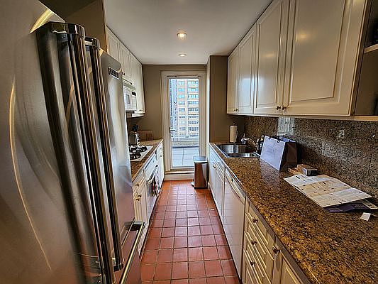 3rd image of 40 Central Park APT C