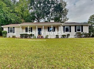 7116 Stonecreek Dr, Douglasville, GA 30134