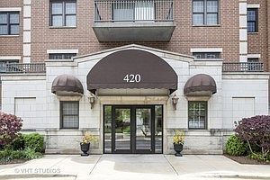 1st image of 420 W Burlington Ave Unit 501