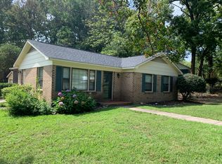 5303 River Falls Dr, Charlotte, NC 28215