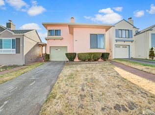 66 Lakewood Dr, Daly City, CA 94015