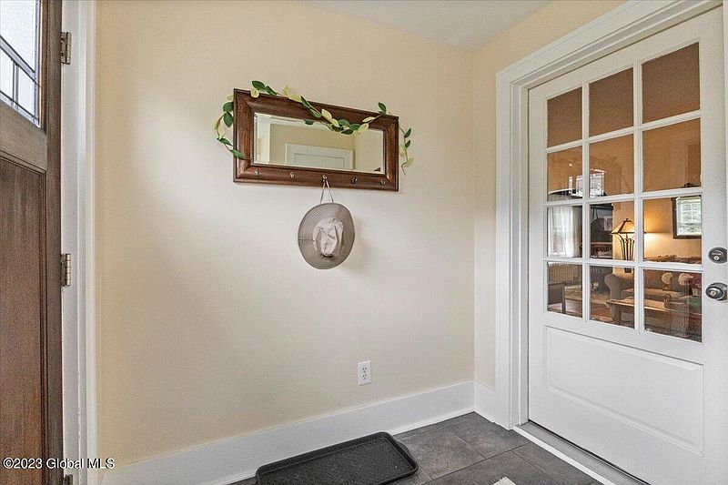 4th image of 65 Amsterdam Avenue