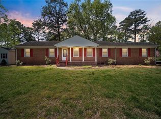 1884 Ames Cir W, Chesapeake, VA 23321