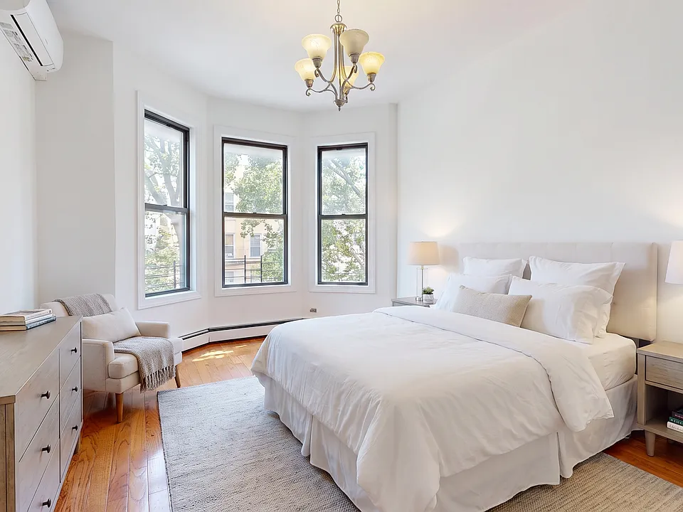76 Sutton St #3