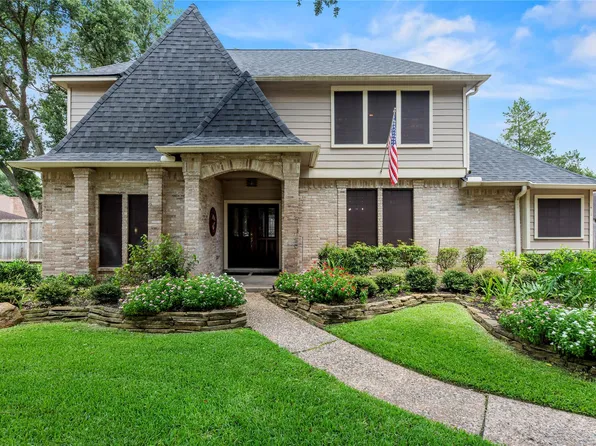 7806 Spruce Cove Dr, Houston, TX 77095