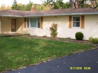 42700 Dellefield Rd, Elyria, OH 44035