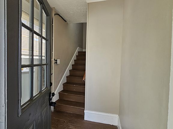 2nd image of 702 Silver Ave #B
