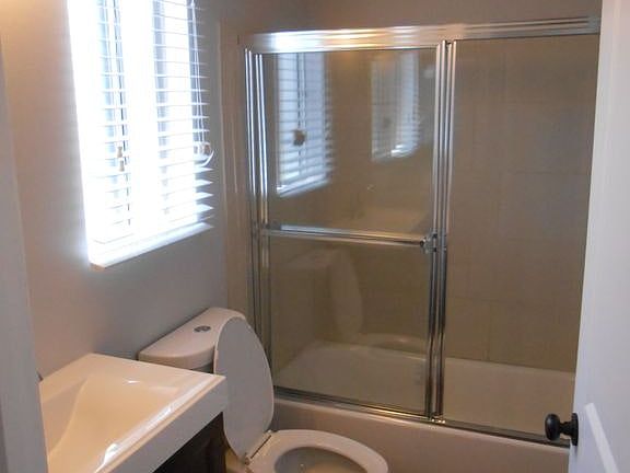 5th image of 1508 W 227th St APT 6