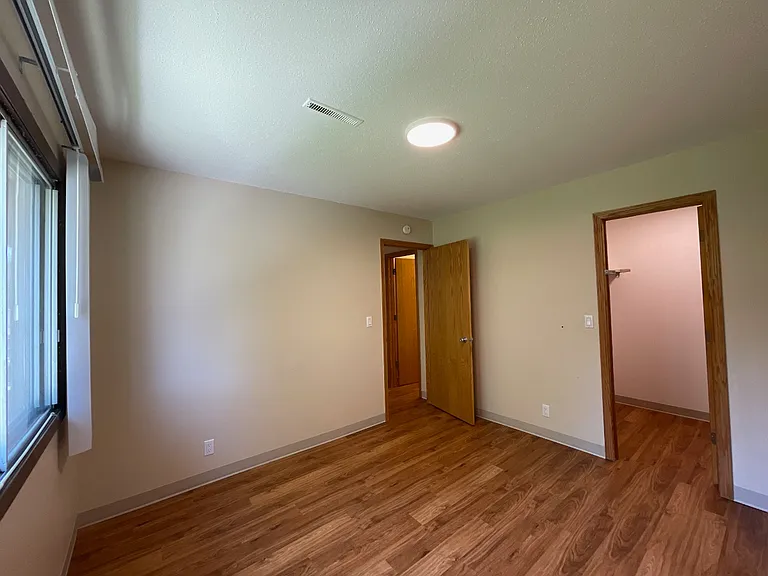 3306 Grand Ave #12 — Photo 9