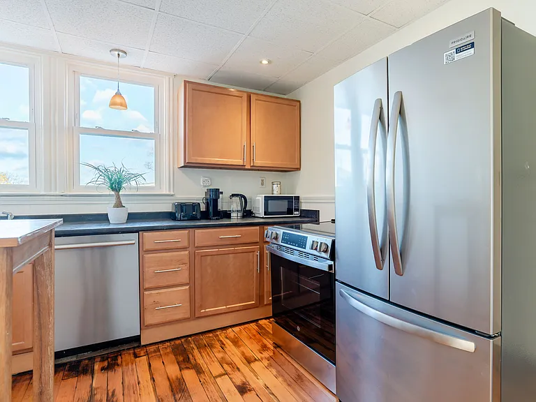 50 Montreal St #3 — Photo 19