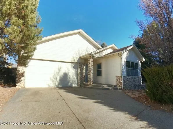 45 Wintergreen Way, Parachute, CO 81635