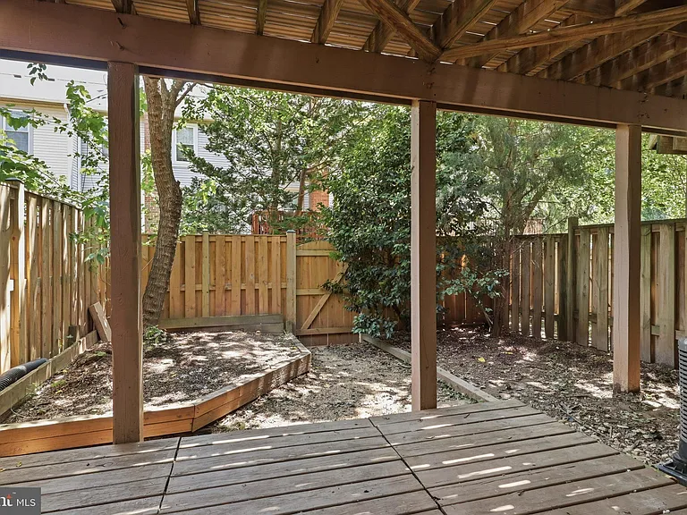 12214 Grassy Hill Ct — Photo 21