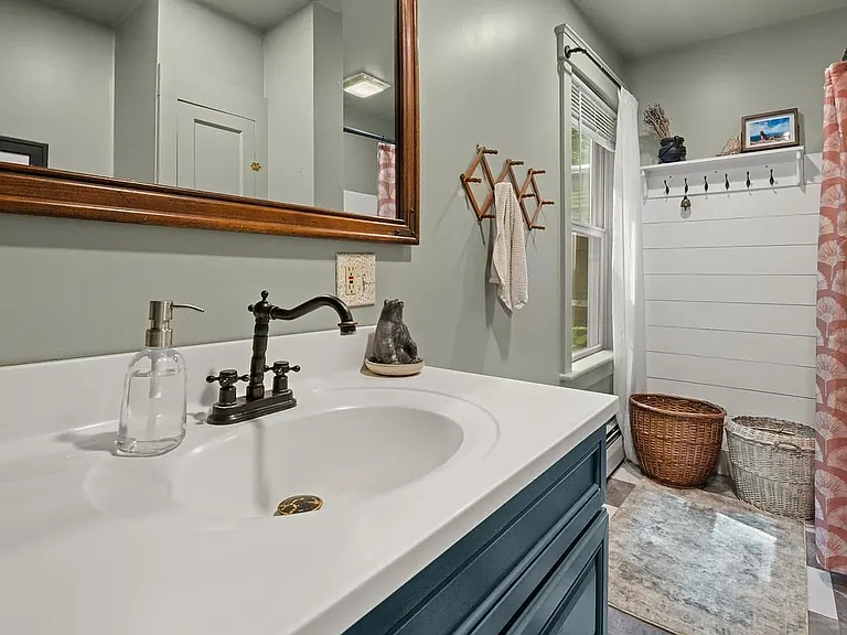 856 Pucker St — Photo 5