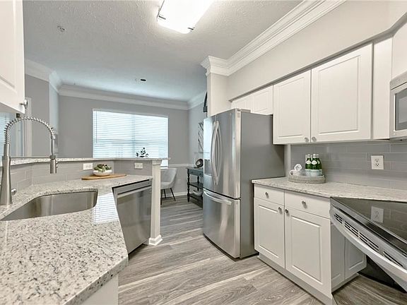 4th image of 5559 Glenridge Dr Unit 1301