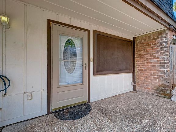 3rd image of 12054B Mighty Oak Dr