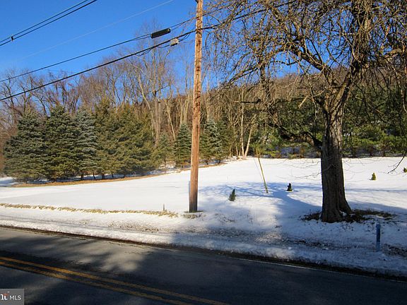 2nd image of Deep Creek Dr
