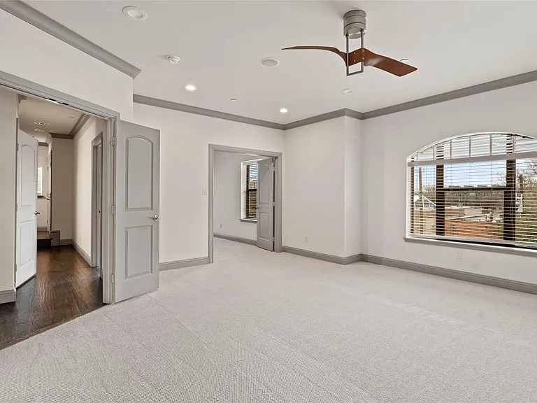 3142 Ross Ave #7 — Photo 12