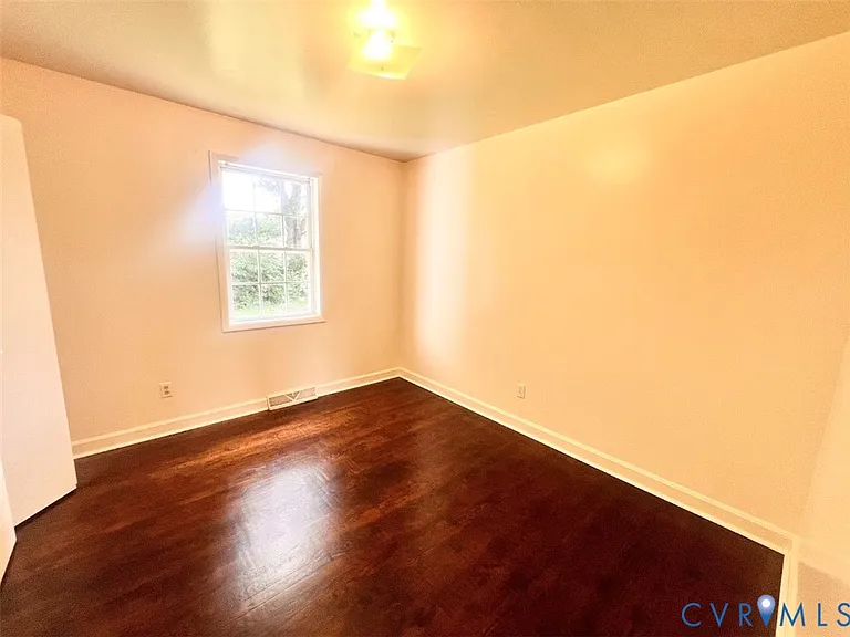 2706 Jackson St — Photo 6